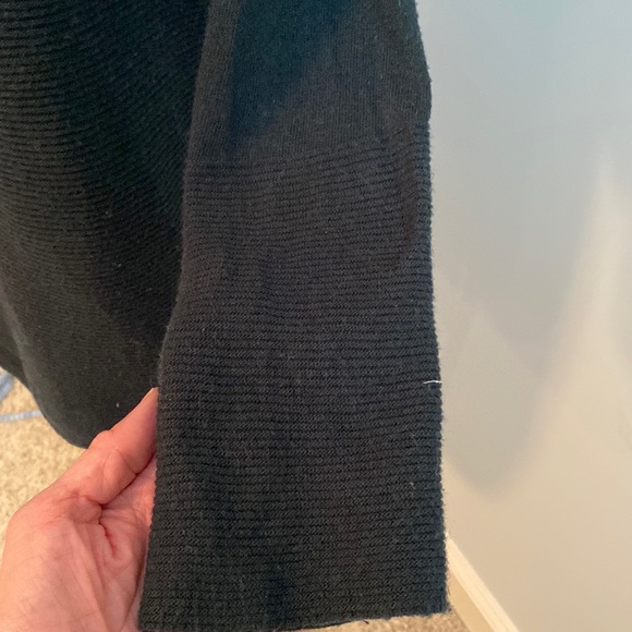 Calvin Klein sweater - Picture 3 of 5